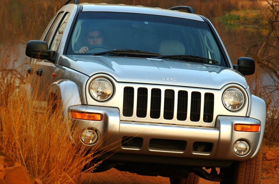  Jeep Cherokee 2002 года  (фото 116 из 130)